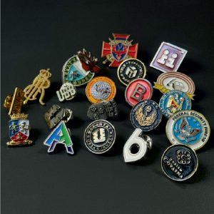 Insignă pin personalizată - imagine 1