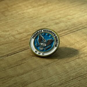 Pin metalic instituție - imagine 6